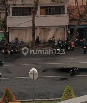 Ruko Gandeng (2 Jadi 1) Bubutan - Cocok Usaha, Area Ramai!