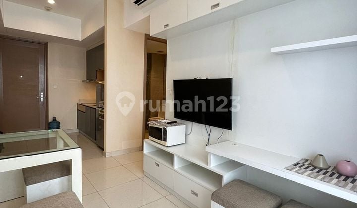 Disewakan Apartemen Taman Anggrek Residences 3 Bedrooms Furnish