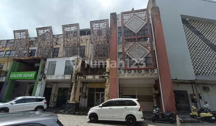 Ruko Fully Furnished equipment kantor siap huni di Kuta