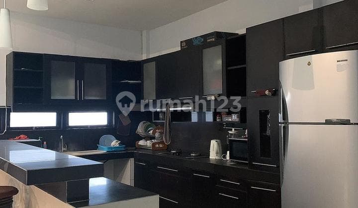 Rumah Besar 6 Kamar Tidur di Dekat Benoa Square, Jimbaran