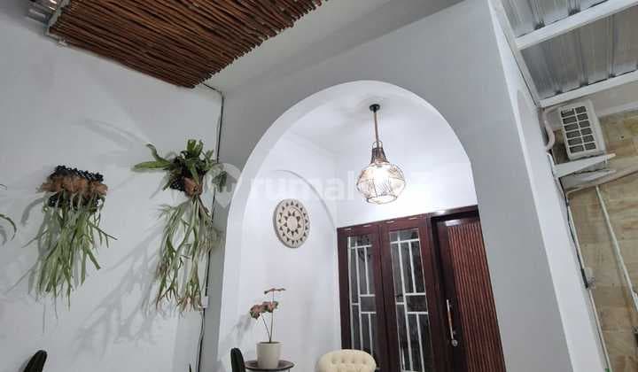Beautiful 3-Bedroom House in West Denpasar Near Kuta, Badung, Bali.