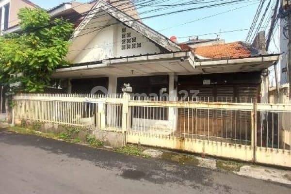 Rumah Lama Di Tebet Jakarta Selatan