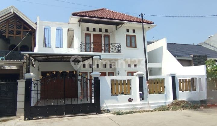 For Sale House in Billymoon, Pondok Kelap
