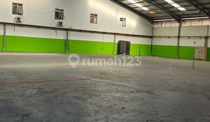 Pabrik Tengah Kota Bandung Di Pasirluyu Selatan