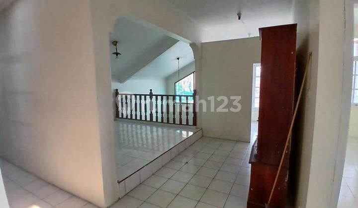 Rumah Rapih Dan Terawat Lokasi Dekat Pintu Tol Kopo Dan Holis Daerah Cibolerang Kopo