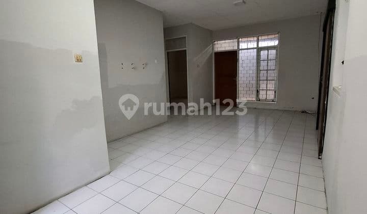 Rumah Lama Dan Terawat Daerah Komp Griya Pesantren Cimahi