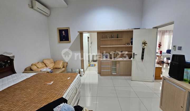 Rumah Exclusive Ada Kolam Renang Daerah Komp Muara Bandung Sayap Jalan Peta