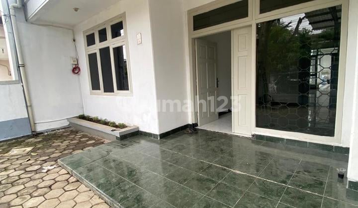Rumah Dijual Taman Holis Indah Jalan Lebar Bangunan Terawat