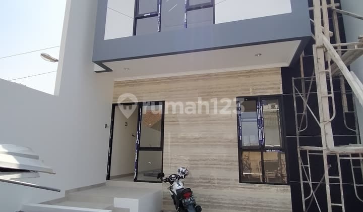 Rumah Sayap Setraduta Bandung Utara, Dekat Maranatha DESIGN MINIMALIS