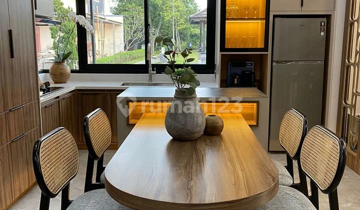 Rumah Kota Baru Parahyangan Modern Full Furnished Dekat Ikea
