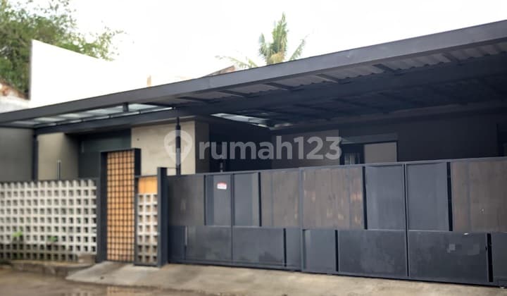 Jual Cepat Rumah Taman Holis Indah Modern Minimalis Dekat Tol
