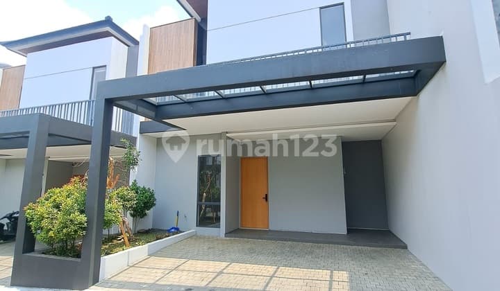 Dijual Rumah Baru Strategis di Perumahan Setra Duta Bandung