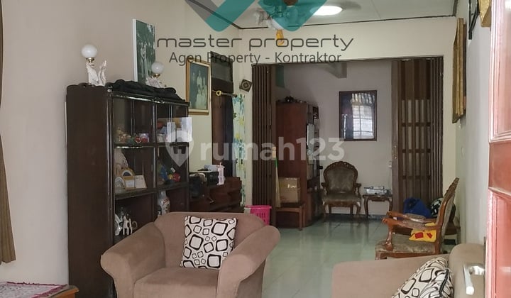 Dijual Cepat Rumah Luas di Komplek Pln Cigereleng Regol Kota Bandung