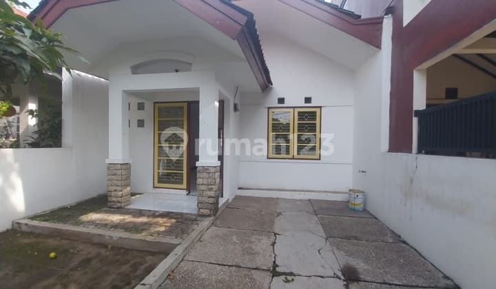 Jual Rumah Lokasi Depan di Komplek Bumi Panyawangan Cileunyi