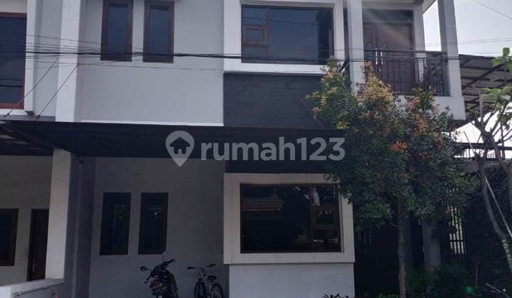 Jual cepat rumah 2 lantai di Cluster Cisaranten Arcamanik Bandung