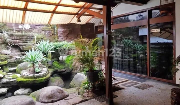 Fs House on Mainroad Lodaya Burangrang Suitable for Business