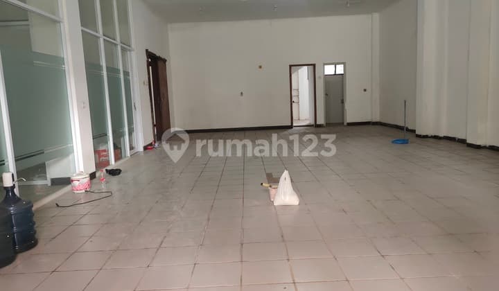 Commercial Space for Business on Main Road Buah Batu