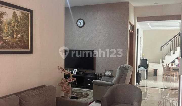 Rumah Bagus 2 Lantai Siap Huni Full Furnished Harga Oke Antapani