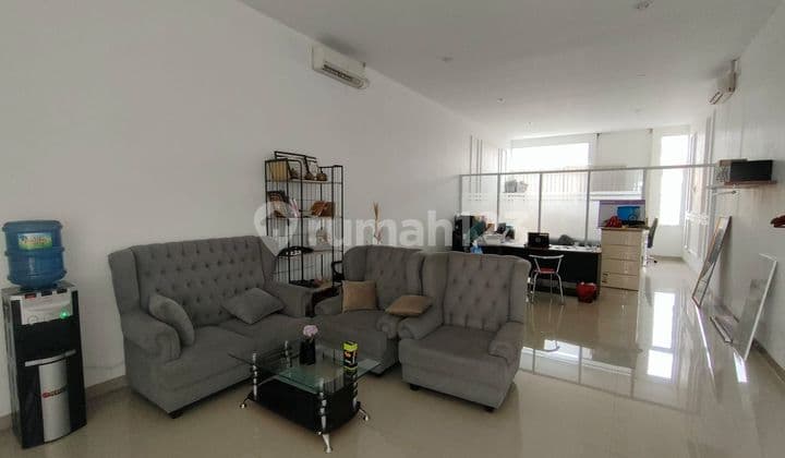 Ruko Bagus di Daerah Sriwijaya Bandung.