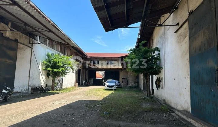 Warehouse & Office in Perak - Semampir, Land Area 4000, Near Port & Toll
