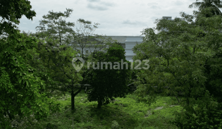 Tanah Dalam Kompleks Di Kuningan Tendean