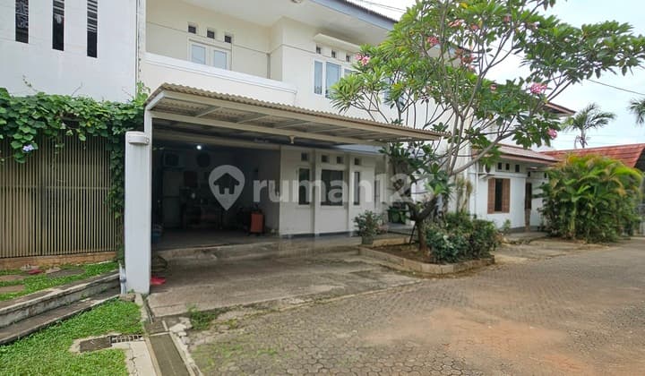Rumah Dalam Compound di Cipete