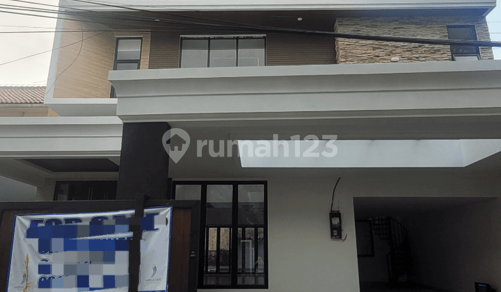 Rumah Mewah Brand New di Radio Dalam