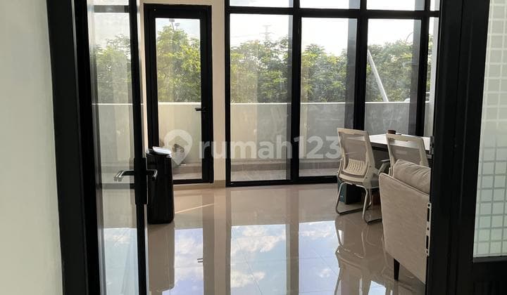 Ruko Northbend Hadap Boulevard Siap Pakai 3 Lantai