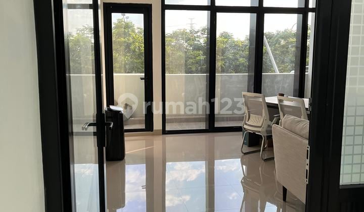 Ruko Northbend Hadap Boulevard Siap Pakai 3 Lantai