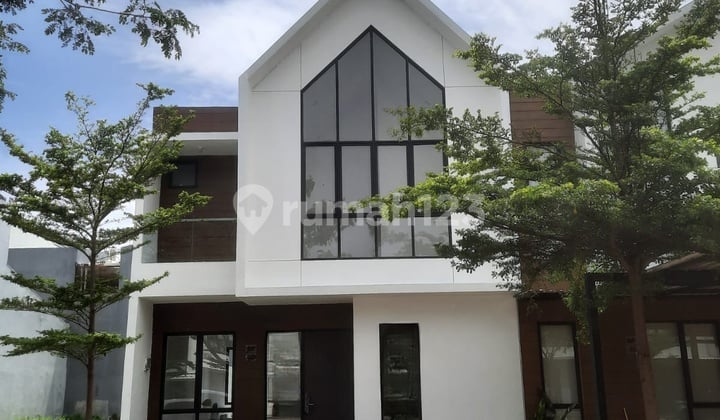 Ready-to-Occupy House, Citra Garden Puri Boulevard, Strategic Location