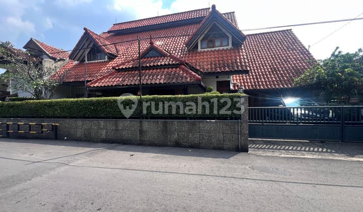 Rumah 2 Lantai SHM Siap Huni di Kiaracondong Bandung