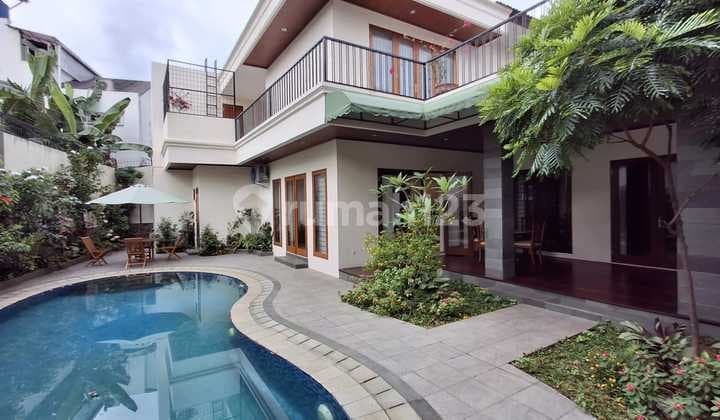 Semi-Furnished Luxury House on Jl Siaga Pejaten