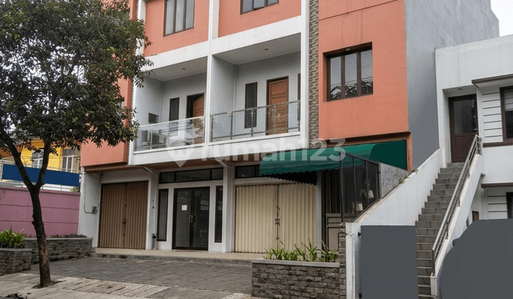 For Sale: Adjoined Shophouse in Bintaro Sector 9, Busy Area