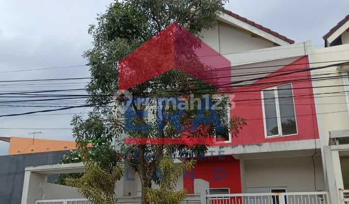 Rumah 2 Lantai SHM di Jalan Simpang Dewandaru, Malang