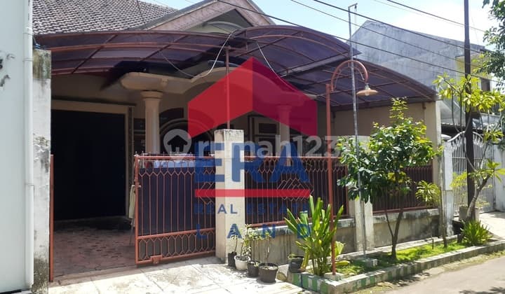 Nice House with SHM in Dirgantara Housing, Malang