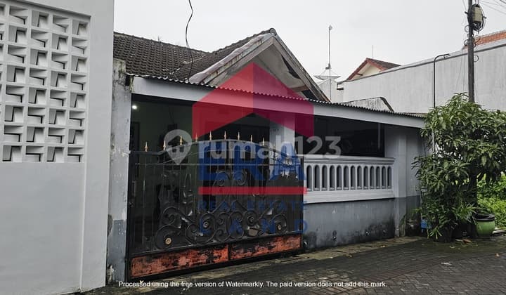 Rumah 2 Lantai Semi Furnished di Terusan Danau Kerinci , Malang