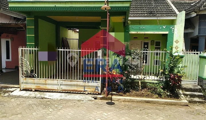 Rumah Bagus SHM di Perumahan Graha Bandara , Malang Rumah Bagus SHM di Perumahan Graha Bandara , Malang