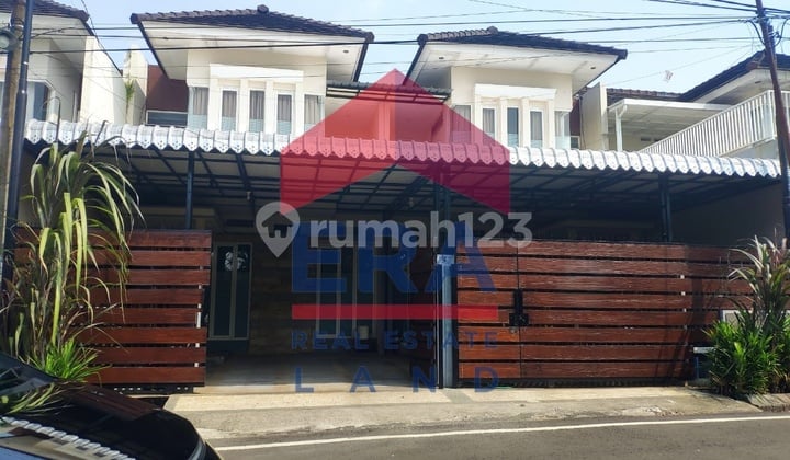 Rumah 2 Lantai SHM di Jalan Borobudur Agung Barat , Malang