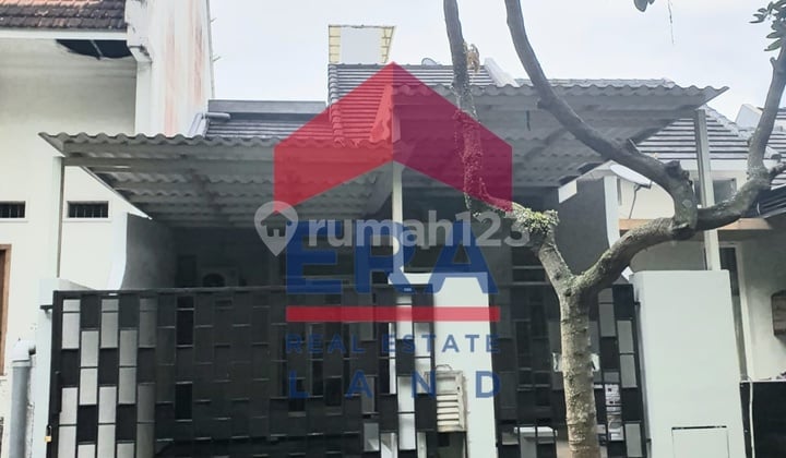 Rumah, 3 Lantai, HGB, di Araya