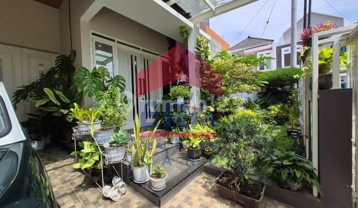 2 Story Semi Furnished Freehold House on Jalan Joyo Agung Dalam, Malang