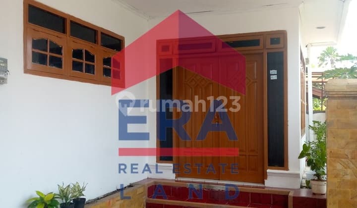 Rumah, 3 Lantai, SHM, di Dau