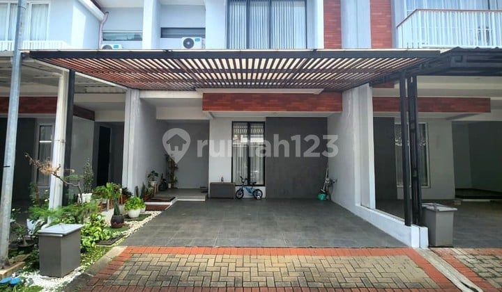 Rumah Rapi Siap Huni Dekat Stasiun Jurang Mangu - 0746