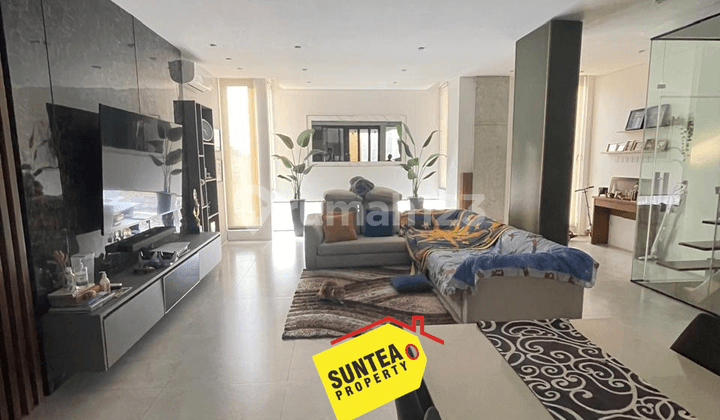 Rumah Bagus Ada Kolam Renang Siap Huni Lokasi Pondok Betung-0226