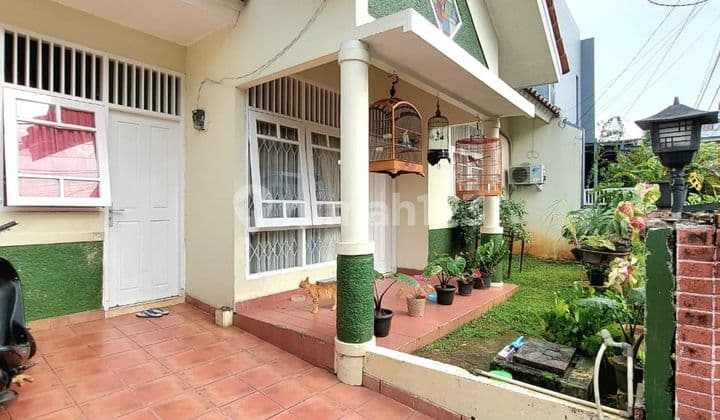 Rumah Bangunan Lama Area Bintaro Sektor 3 - 0052