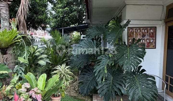 Rumah Luas Siap Huni Lokasi Bintaro Jaya Sektor Depan - 1047