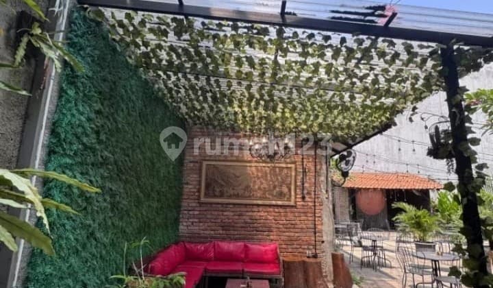 Rumah Cocok untuk Usaha atau Kantor Area Veteran Jaksel - 0281