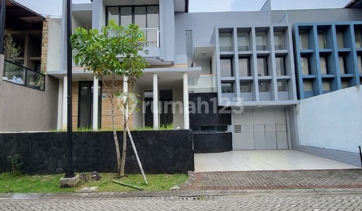 Rumah Bagus Siap Huni di Kebayoran Bintaro - 0103