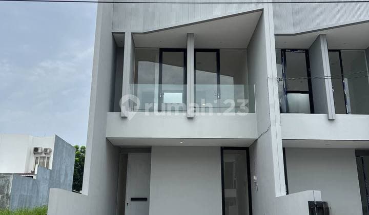 RUMAH BARU INDUSTRIAL DI GRAHA GREEN GARDEN DIAN ISTANA SBY BARAT