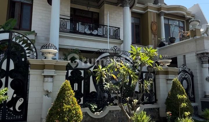 RUMAH MODERN CLASSIC FULL FURNISH KLASIK DI SUTOREJO PRIMA DEKAT ITS