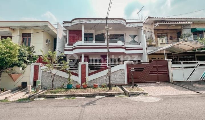 2-story house in Puri Indah Kembangan, strategic location in West Jakarta CBD area